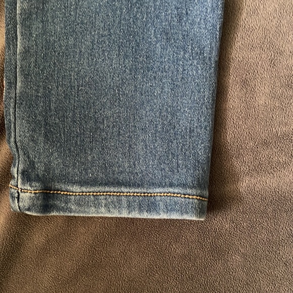 Wonder Nation Embroidered floral bottom girls size 8. Never worn. Soft material - Picture 6 of 8